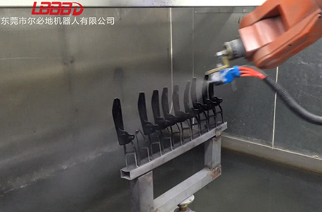 尔必地门把手喷涂机器人案例